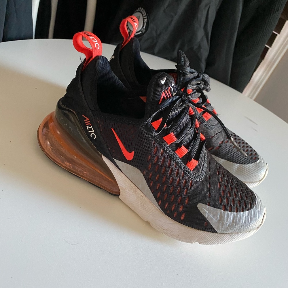 Boys Nike Air Max 270 Black/Bright Crimson